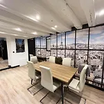 Urban Flat 175 - Loft St Denis