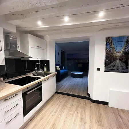 Urban Flat 175 - Loft St Denis * Parigi