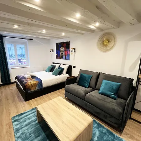 Urban Flat 175 - Loft St Denis * Parigi